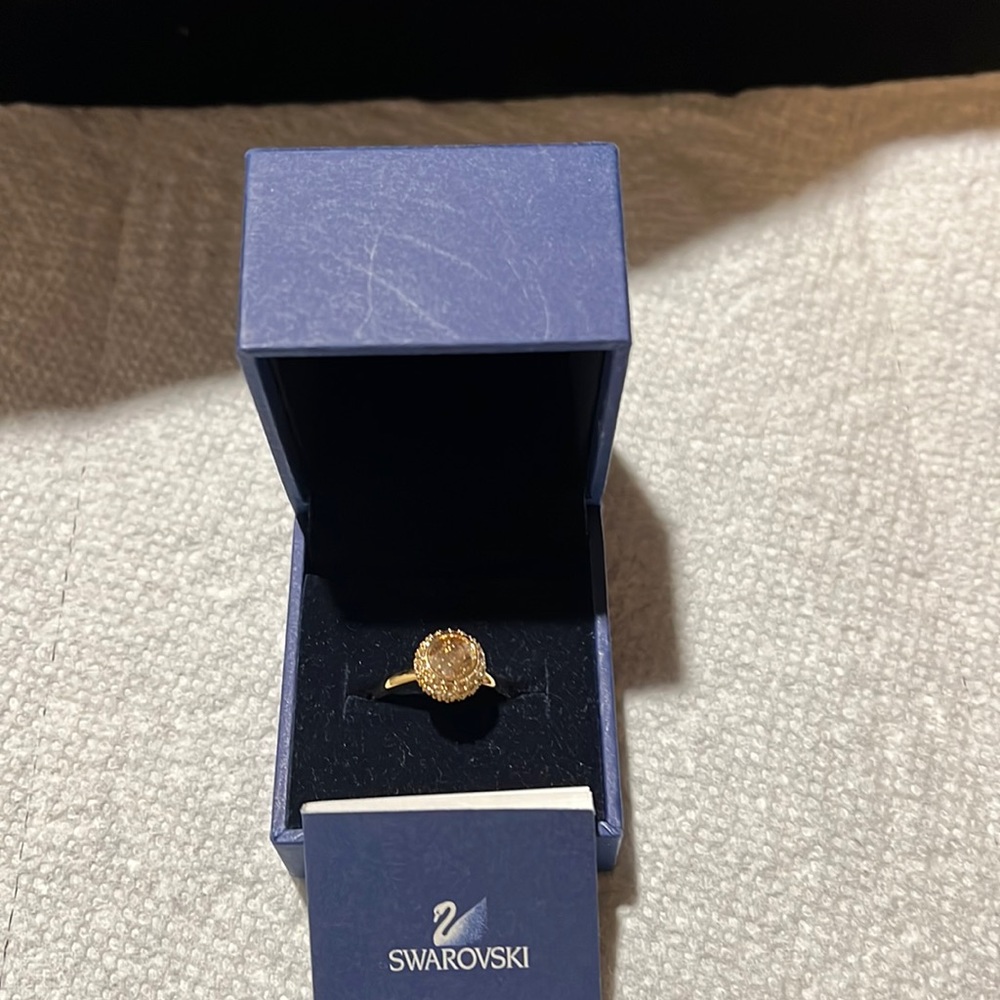 Gold and yellows Swarovski Crystal ring